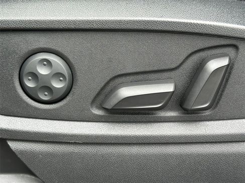 Used 2022 Audi Q5 2.0T Premium Plus image 23