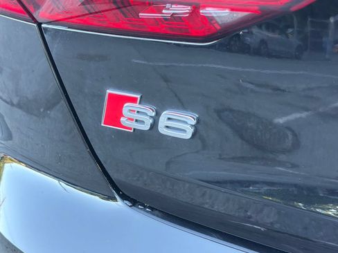 Used 2021 Audi S6 Premium Plus w/ S Sport Package AWD/4WD image 6