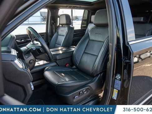 Used 2024 GMC Yukon XL Denali image 4