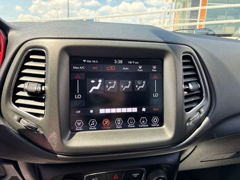 Used 2020 Jeep Compass Trailhawk AWD/4WD image 20