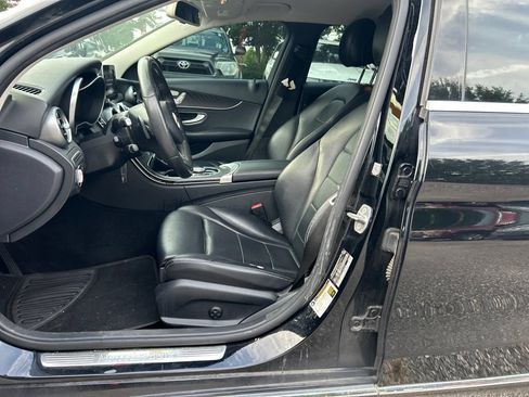 Used 2017 Mercedes-Benz C 300 Sedan image 8