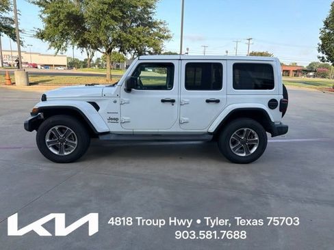 Used 2021 Jeep Wrangler Unlimited Sahara AWD/4WD image 5