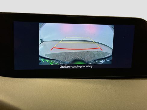 Used 2024 MAZDA MAZDA3 s FWD image 23