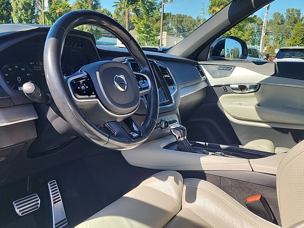 Used 2020 Volvo XC90 T6 R-Design w/ Protection Package Premier AWD/4WD image 11