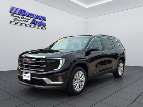 Certified 2026 GMC Acadia Elevation w/ Elevation Premium Package AWD/4WD image 1
