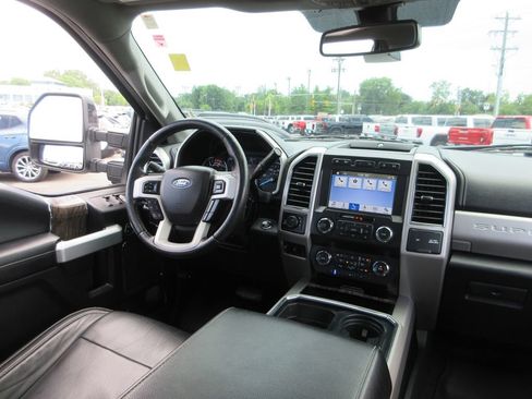 Used 2019 Ford F350 Lariat AWD/4WD image 30