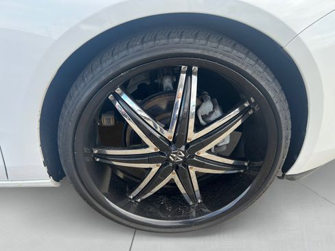 Used 2019 Chevrolet Impala LT image 14