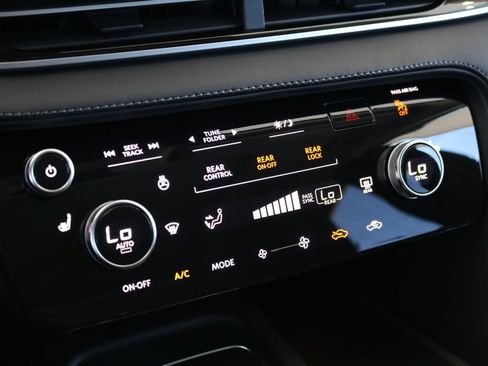 Certified 2025 INFINITI QX60 Pure AWD/4WD image 11