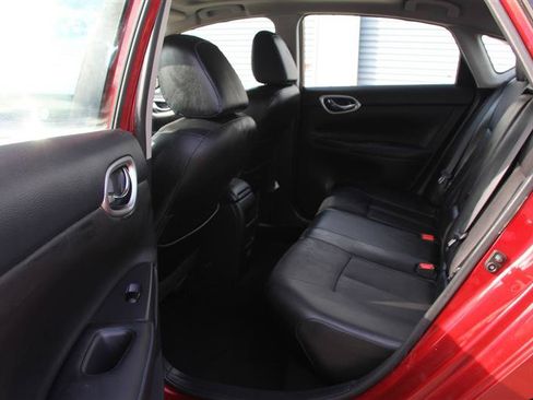 Used 2018 Nissan Sentra SR w/ Premium Package (P02) FWD image 22