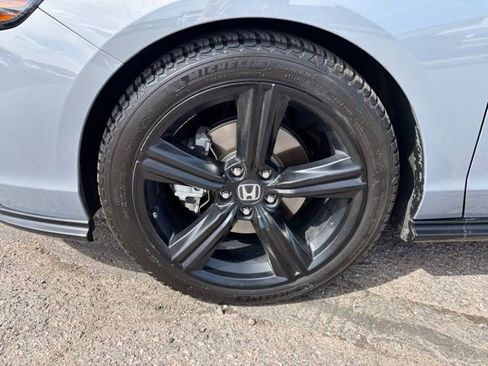 Used 2023 Honda Accord Sport image 10