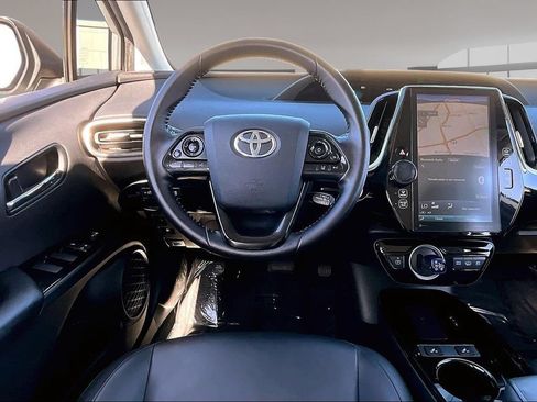 Used 2022 Toyota Prius Prime XLE FWD image 8
