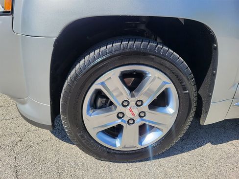 Used 2015 GMC Terrain Denali FWD image 30