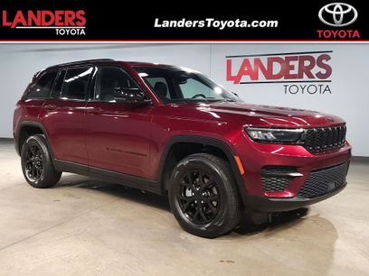 Used 2024 Jeep Grand Cherokee Altitude