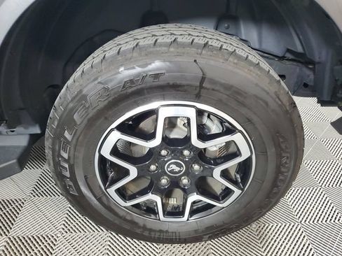 Used 2024 Ford Bronco Outer Banks AWD/4WD image 9