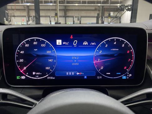 Used 2026 Mercedes-Benz GLC 300 image 13
