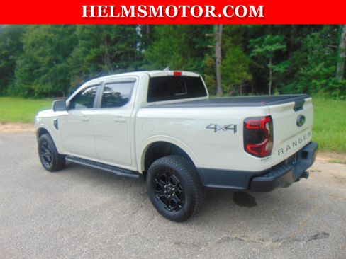 Used 2025 Ford Ranger Lariat w/ Black Appearance Package AWD/4WD image 6