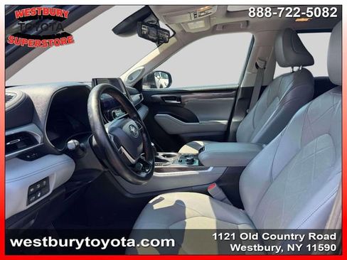 Used 2023 Toyota Highlander Platinum AWD/4WD image 20