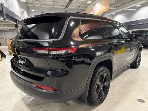 New 2026 Jeep Grand Cherokee L Limited w/ Limited Altitude Package AWD/4WD image 9