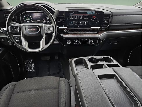 Used 2024 GMC Sierra 1500 SLE image 16