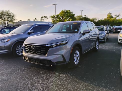 Used 2024 Honda CR-V LX image 8