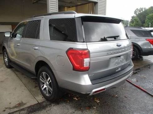 Used 2024 Ford Expedition XLT image 3