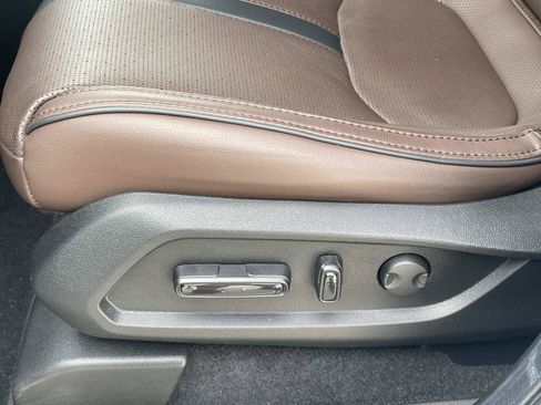 Certified 2025 Honda Pilot Elite image 17