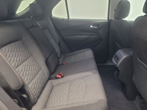 Used 2018 Chevrolet Equinox LT AWD/4WD image 19