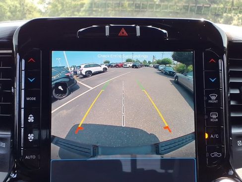 Used 2023 RAM 1500 Laramie AWD/4WD image 8