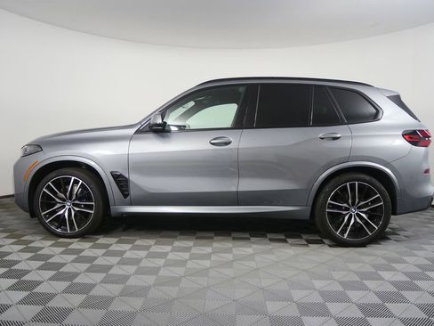 Used 2024 BMW X5 xDrive40i w/ M Sport Package image 6
