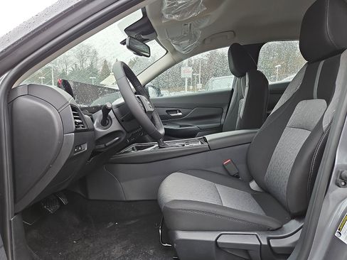 New 2026 Nissan Sentra SV w/ SV Convenience Package FWD image 11