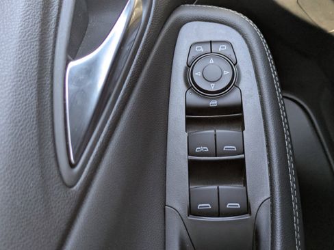 Used 2024 Buick Encore GX Preferred FWD image 22