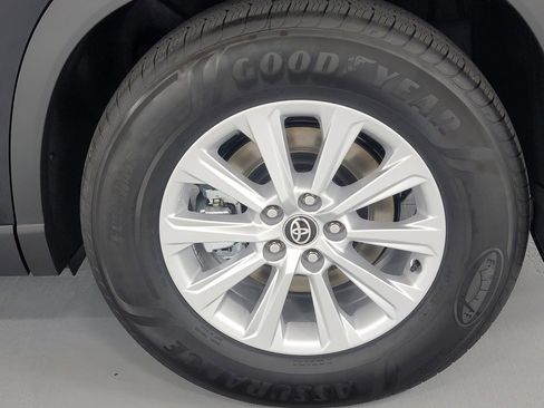 New 2026 Toyota Grand Highlander XLE image 8