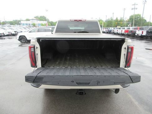 Certified 2026 GMC Sierra 2500 AT4 AWD/4WD image 11