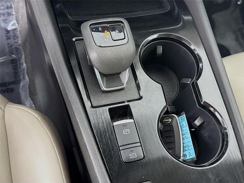 Certified 2023 Nissan Rogue SV w/ SV Premium B Package FWD image 18