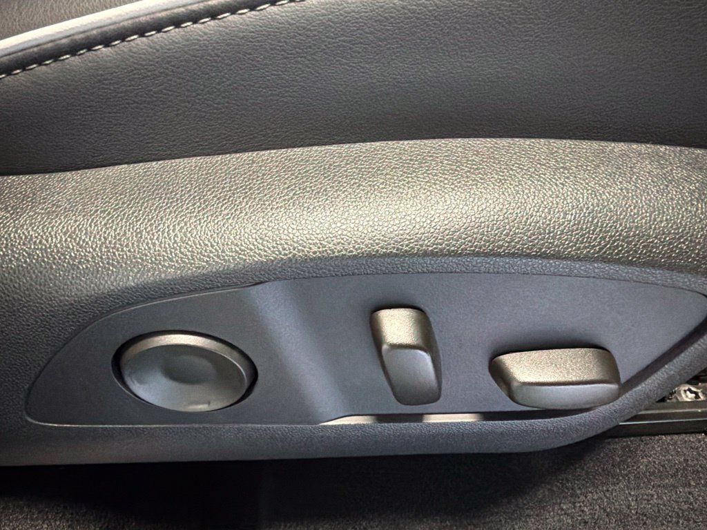 Used 2026 Buick Enclave Preferred AWD/4WD image 31