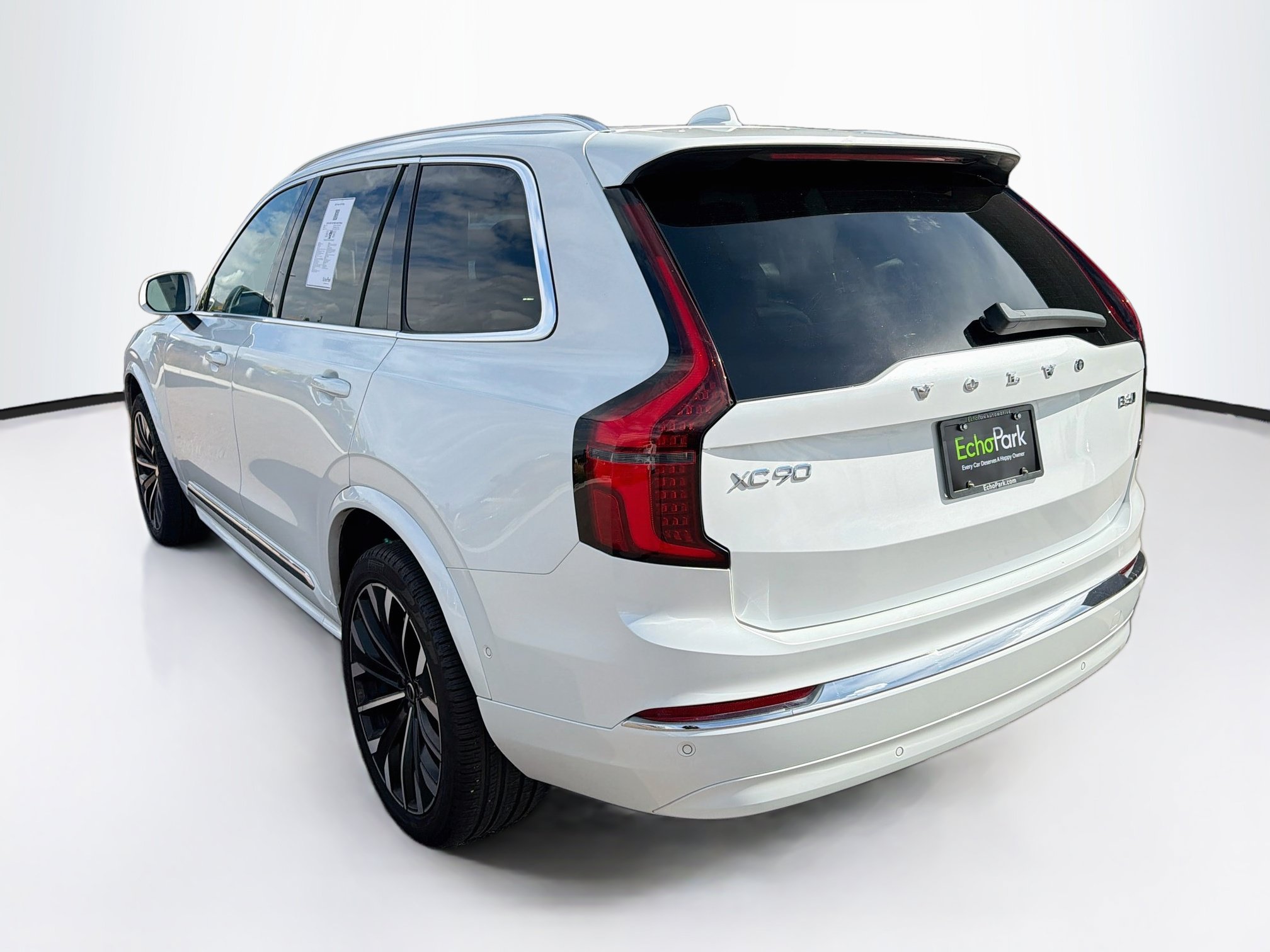 Used 2025 Volvo XC90 B6 Plus AWD/4WD image 5
