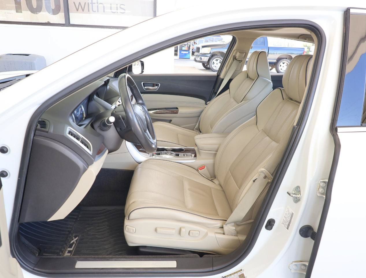 Used 2018 Acura TLX w/ Technology Package FWD image 13