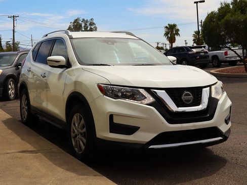Used 2019 Nissan Rogue SV FWD image 14