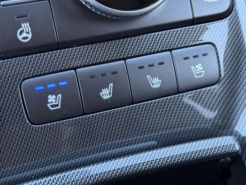 Used 2021 Hyundai Santa Fe Limited image 22