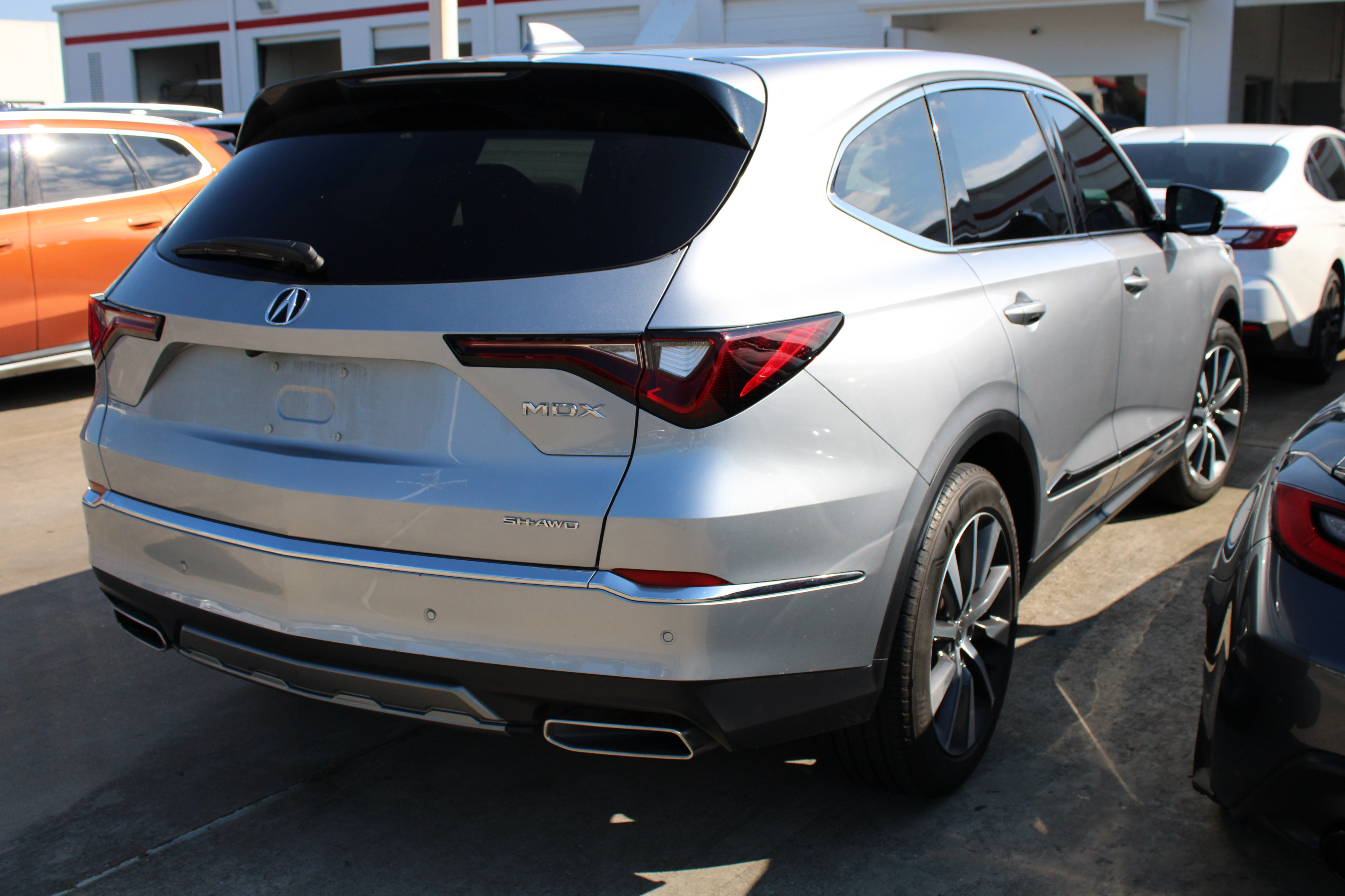 Used 2025 Acura MDX w/ Technology Package AWD/4WD image 10