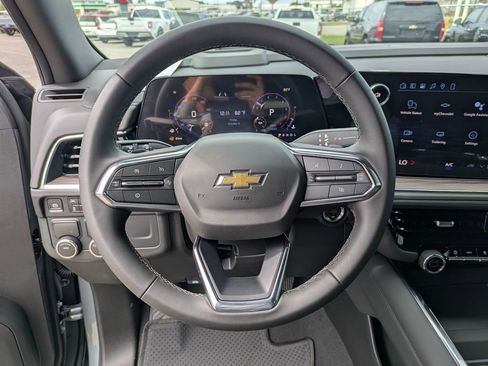 New 2026 Chevrolet Suburban LS image 19