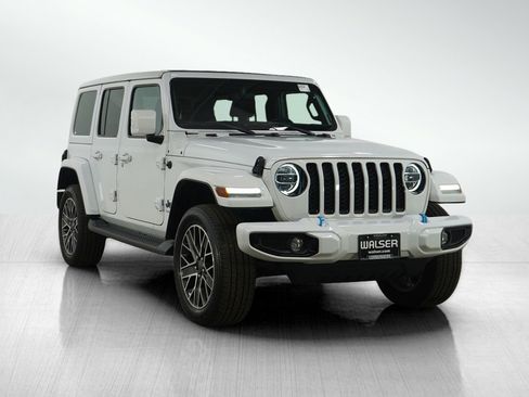 Used 2022 Jeep Wrangler Unlimited Sahara image 8