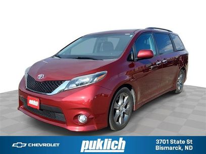 Used 2015 Toyota Sienna SE