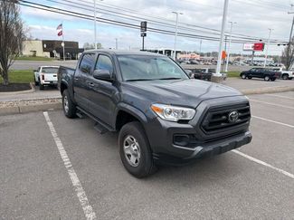 Used 2023 Toyota Tacoma SR video 1