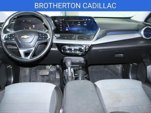 Certified 2024 Chevrolet Trax LT w/ Driver Confidence Package FWD image 27