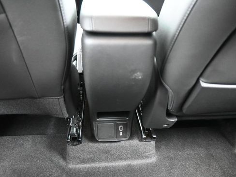 Used 2023 Buick Encore GX Preferred w/ Cold Weather Comfort Package FWD image 35