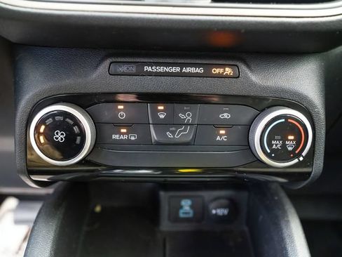 Used 2022 Ford Escape SE AWD/4WD image 27