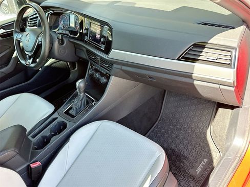 Used 2019 Volkswagen Jetta R-Line image 28