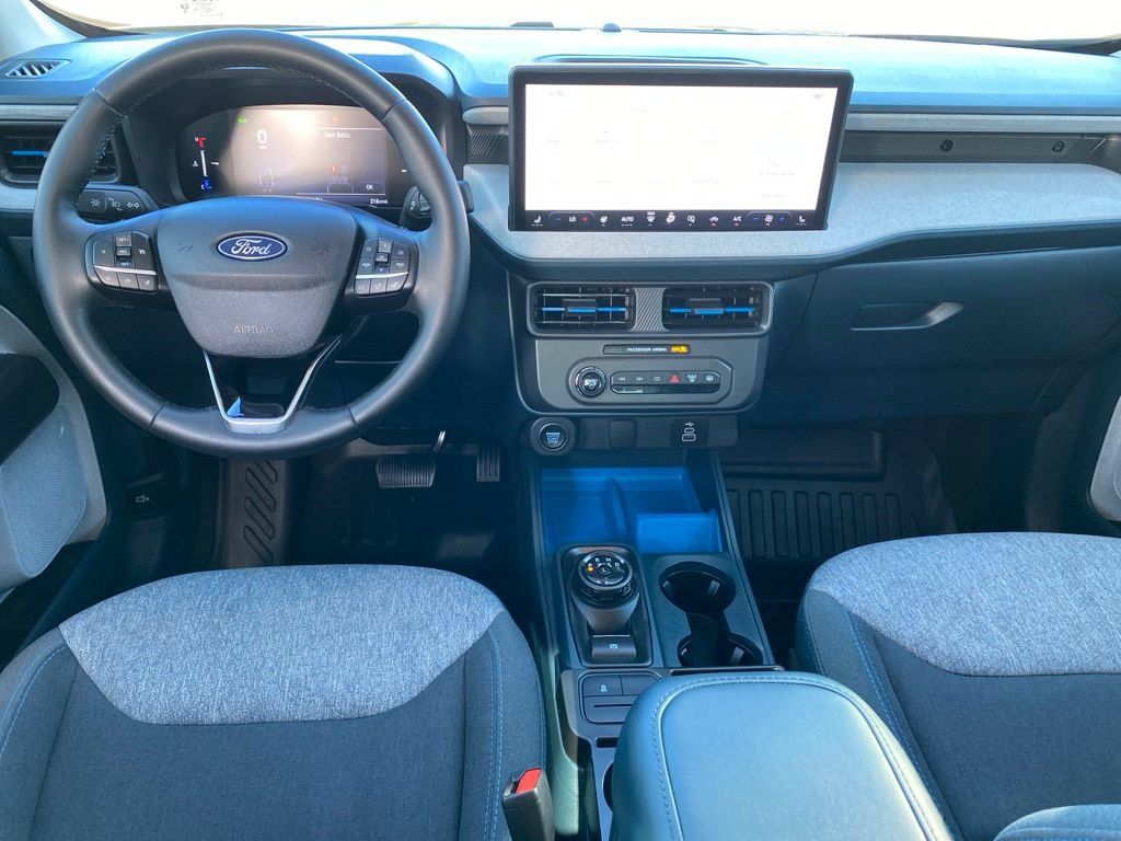 Used 2025 Ford Maverick XLT w/ XLT Luxury Package FWD image 4
