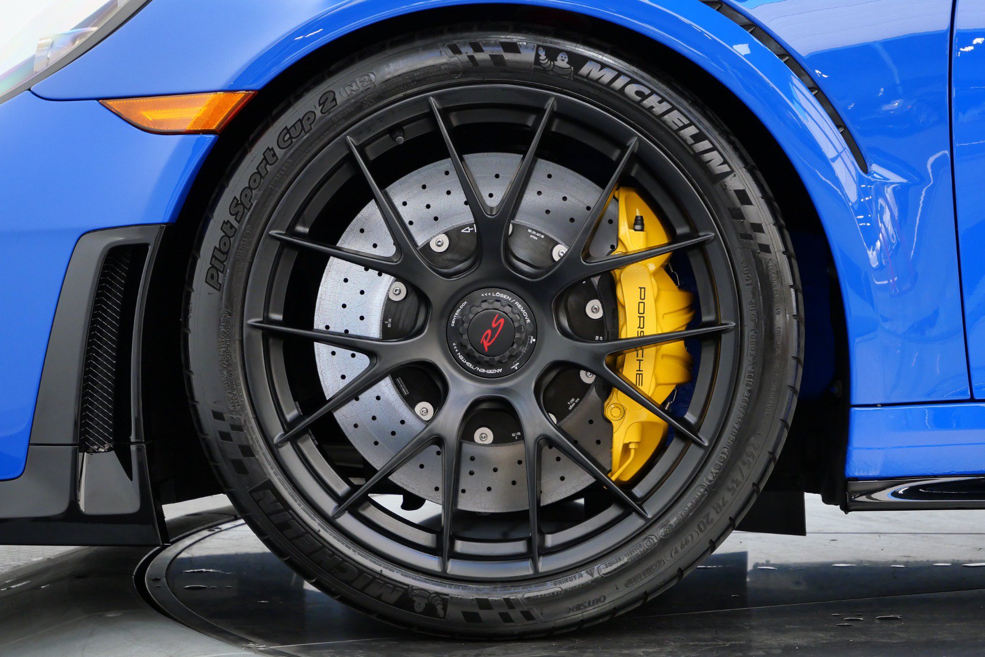 Used 2019 Porsche 911 GT2 RS RWD image 10